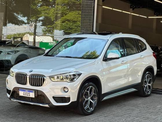 BMW X1 2.0 16V TURBO ACTIVEFLEX SDRIVE20I X-LINE 4P AUTOMÁTICO BMW X1 2.0 16V TURBO ACTIVEFLEX SDRIVE20I X-LINE 4P AUTOMÁTICO